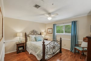 Lynn Haven St-S1504-036rr.jpg