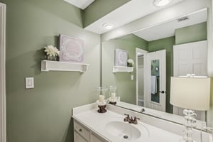 Lynn Haven St-S1504-042rr.jpg