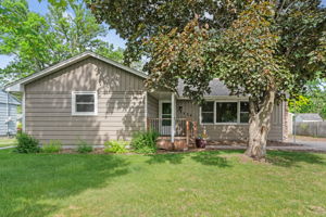  Photo 0