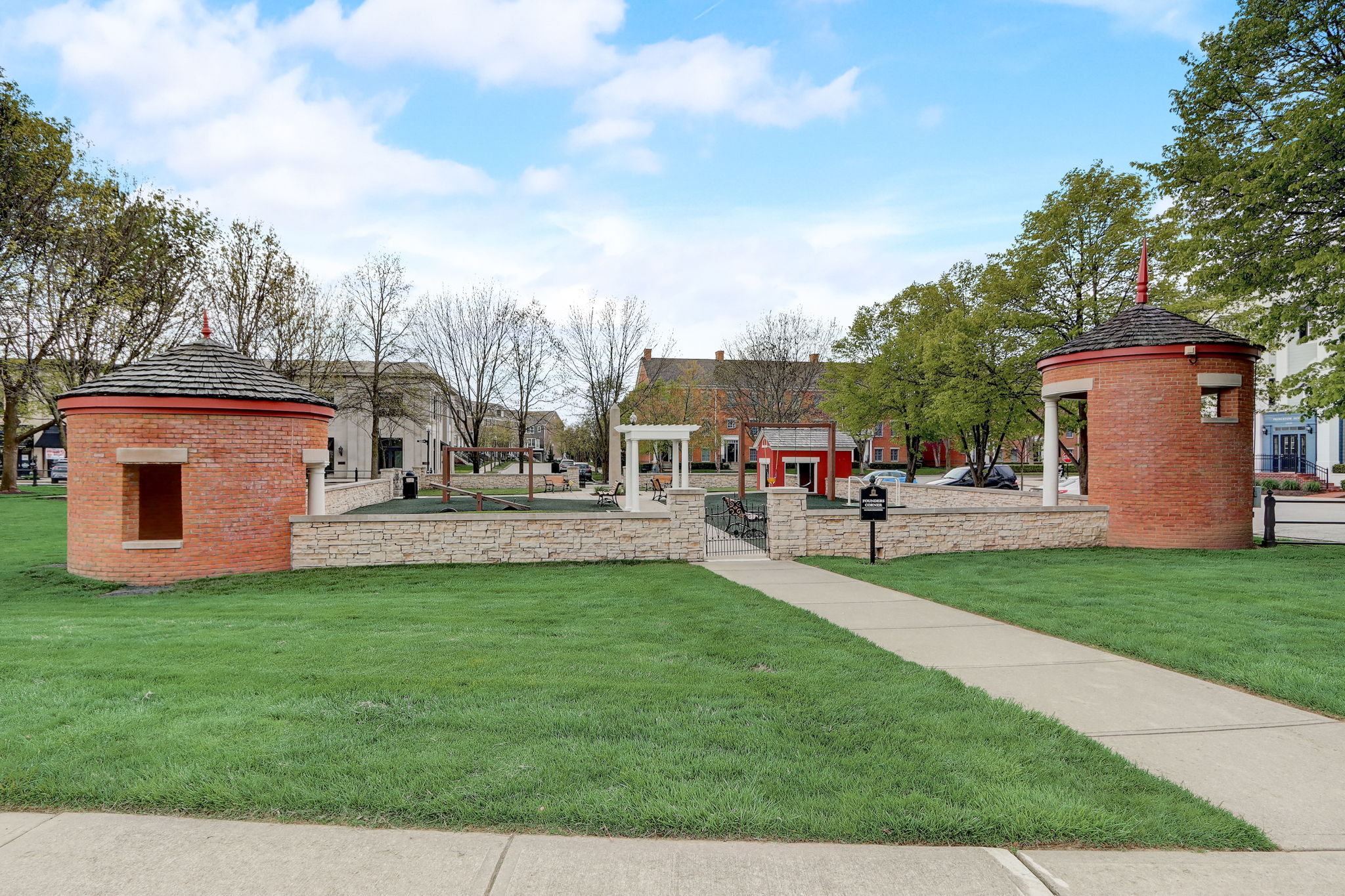 University Crescent 3B-037