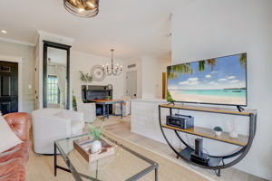 University Crescent 3B-010