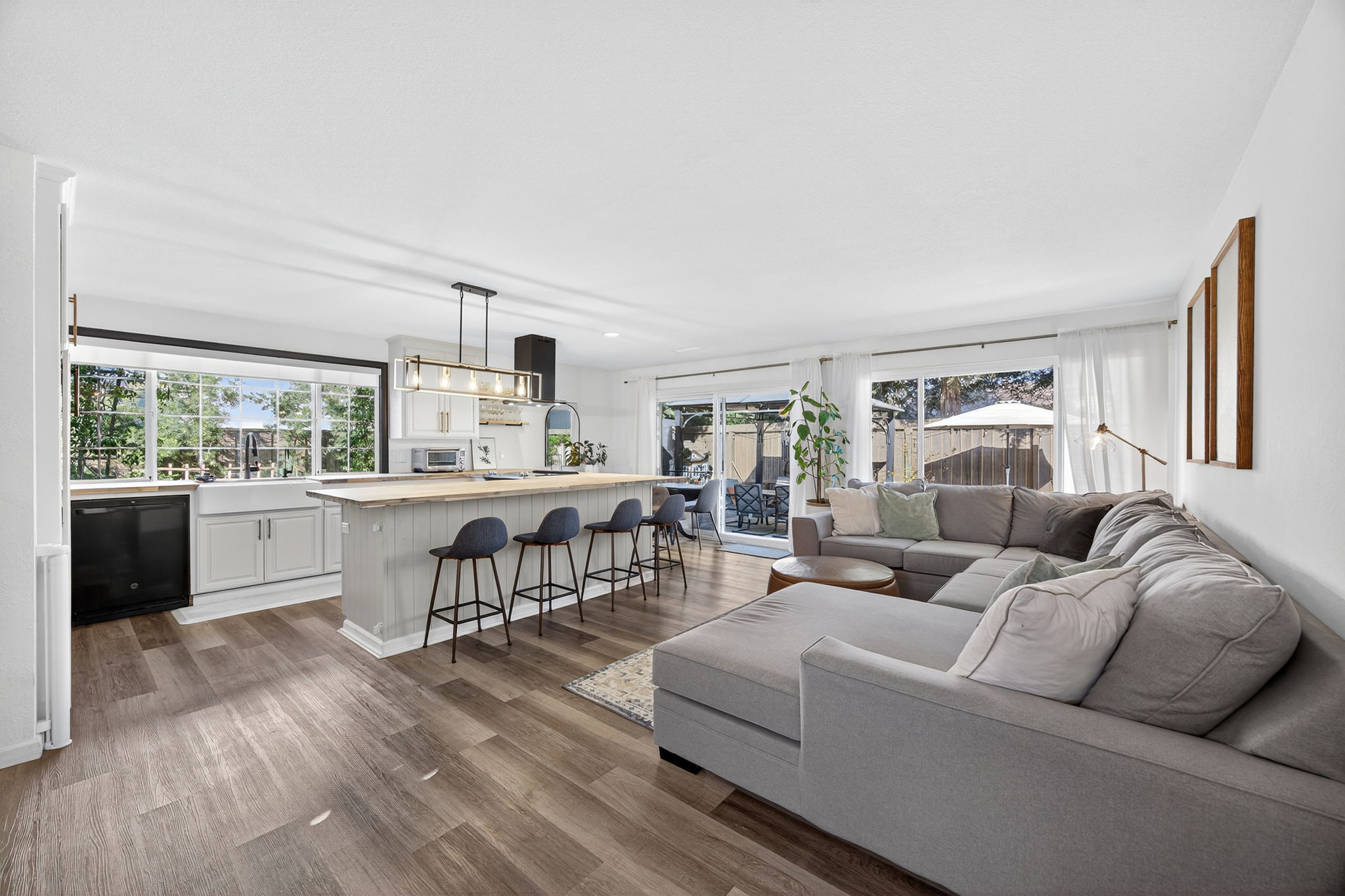 Kitchen / Living Room