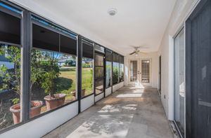 Lanai 1
