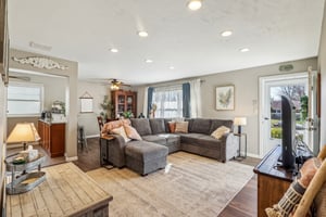 Ranchland Dr-009.jpg