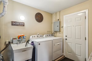 Ranchland Dr-049.jpg