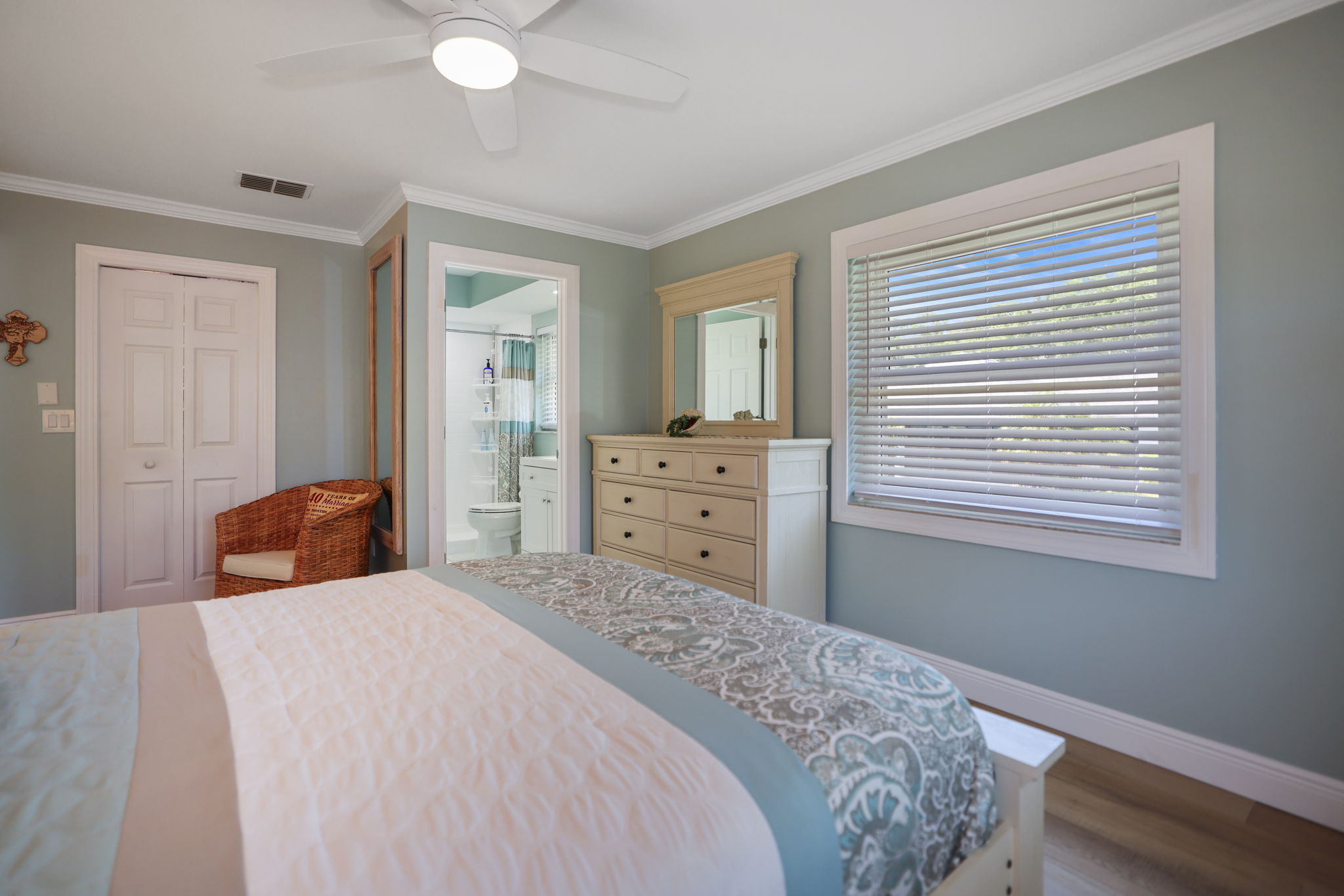 Bedroom 1 - 495A8652 (1)