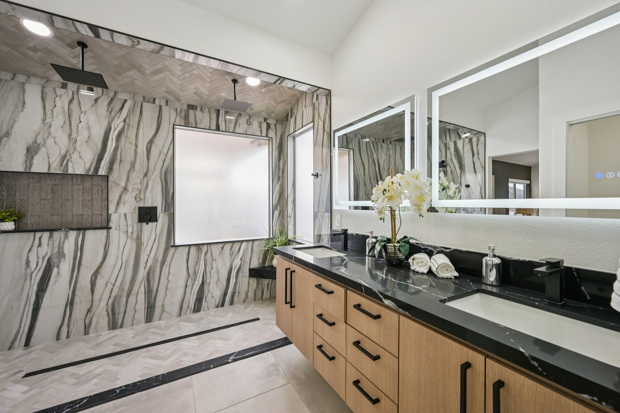 E Sahuaro Dr-S1103-037.jpg