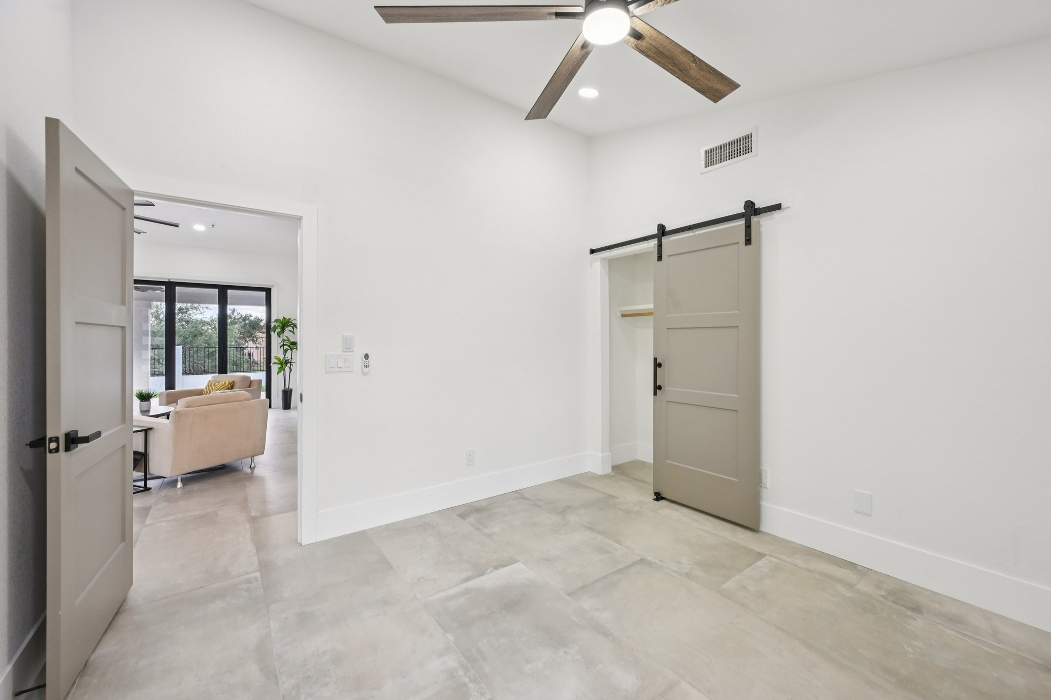 E Sahuaro Dr-S1103-042.jpg