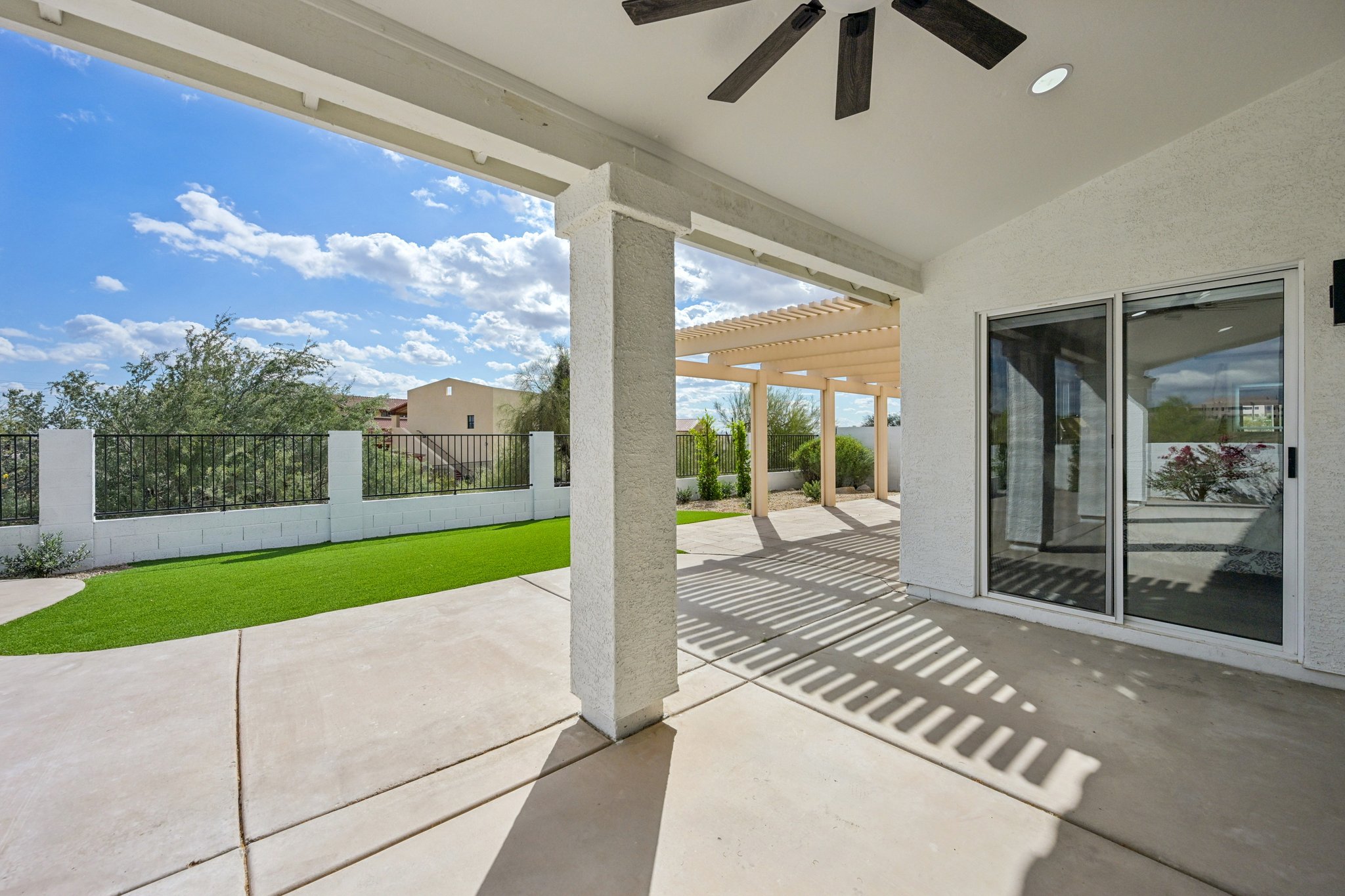 E Sahuaro Dr-S1103-044.jpg