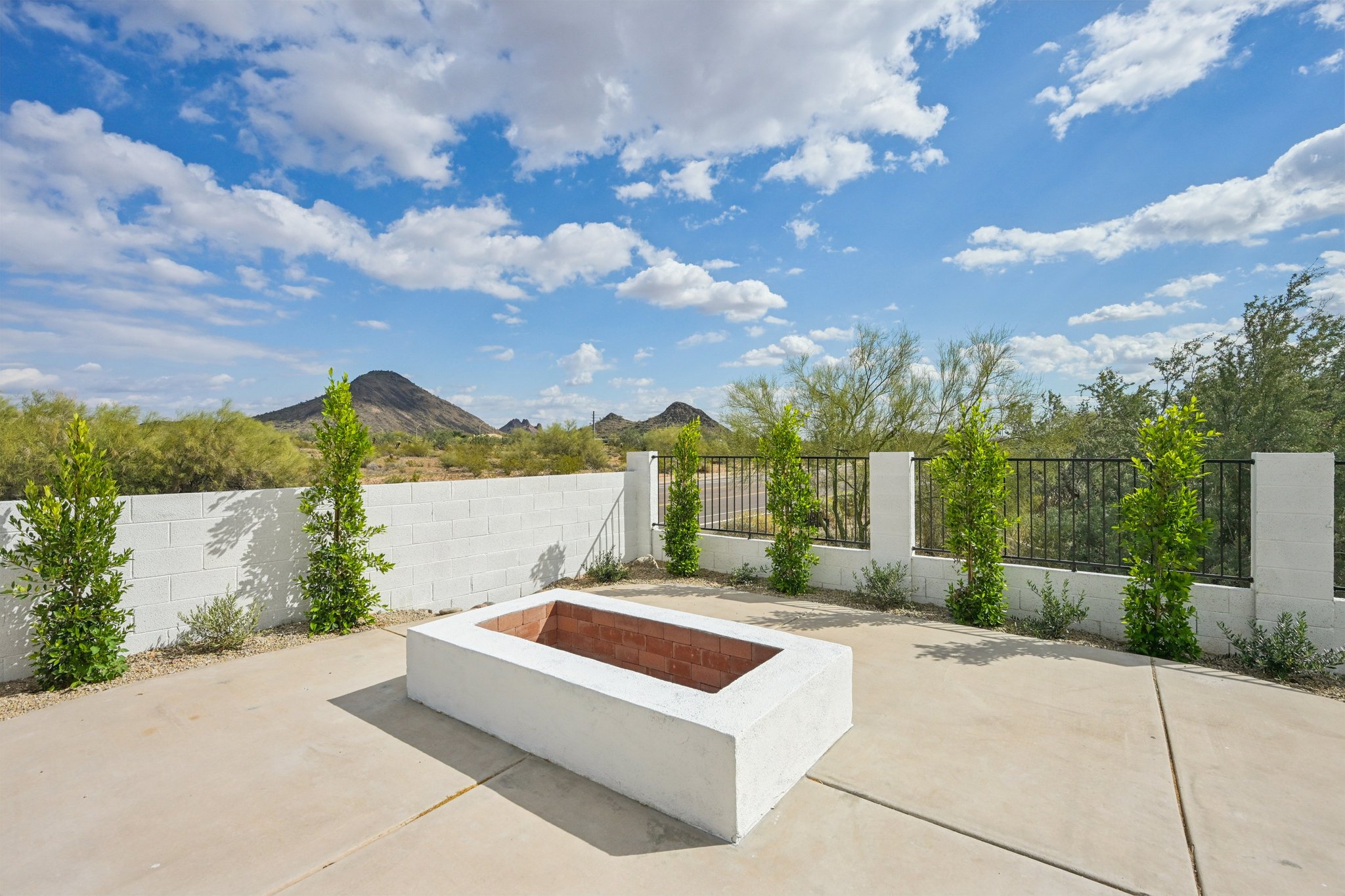 E Sahuaro Dr-S1103-049.jpg