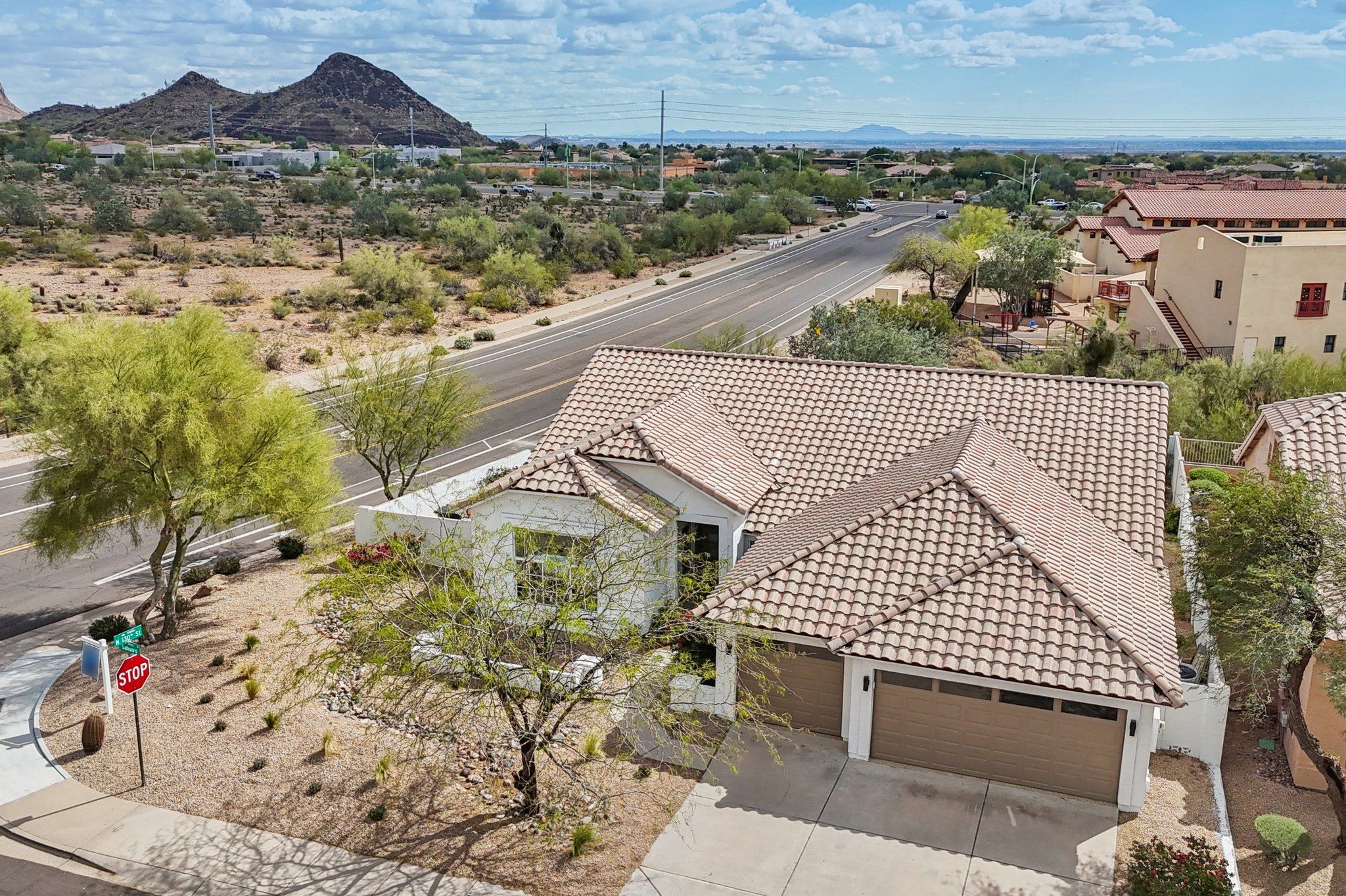 E Sahuaro Dr-S1103-059.jpg