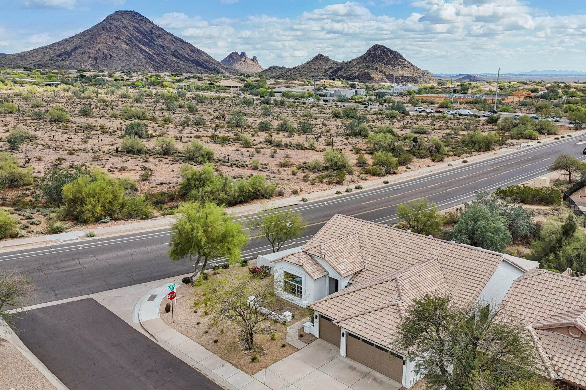 E Sahuaro Dr-S1103-063.jpg