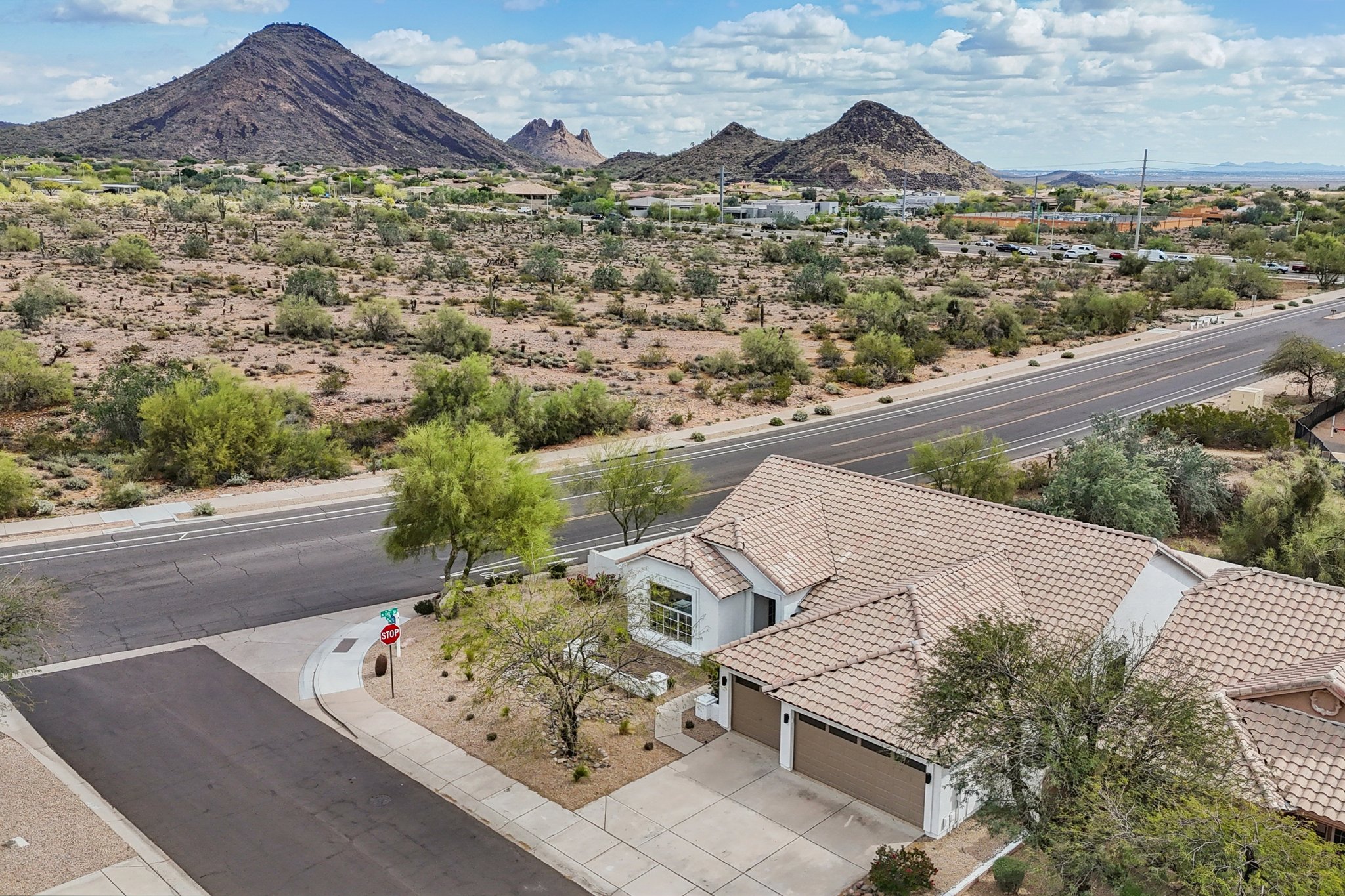 E Sahuaro Dr-S1103-064.jpg