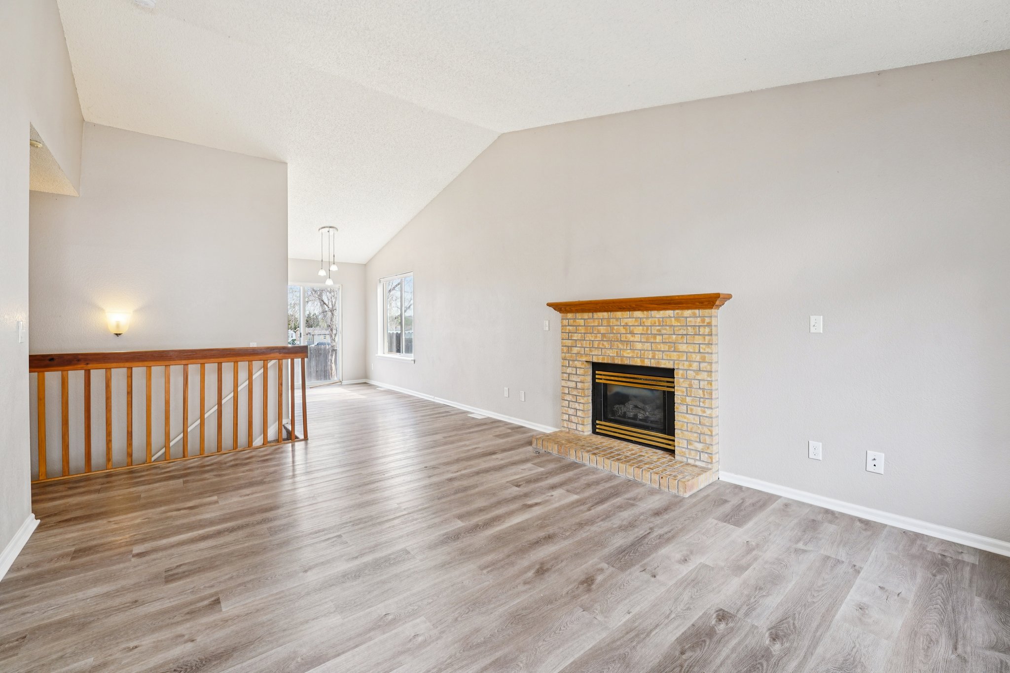 Grove Way-S0104-003.jpg