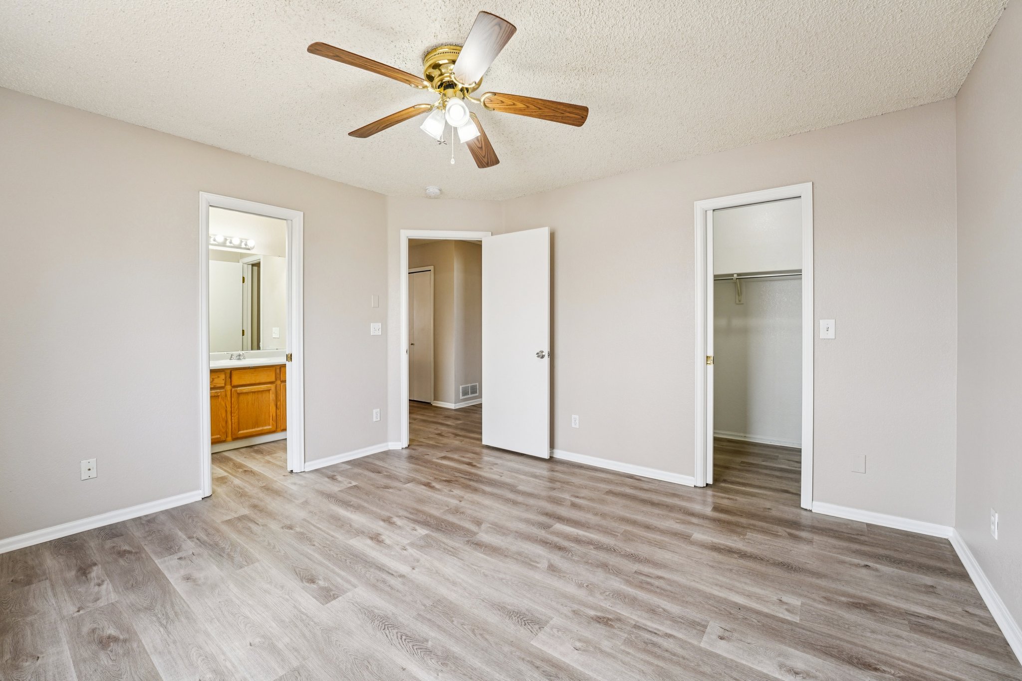 Grove Way-S0104-019.jpg