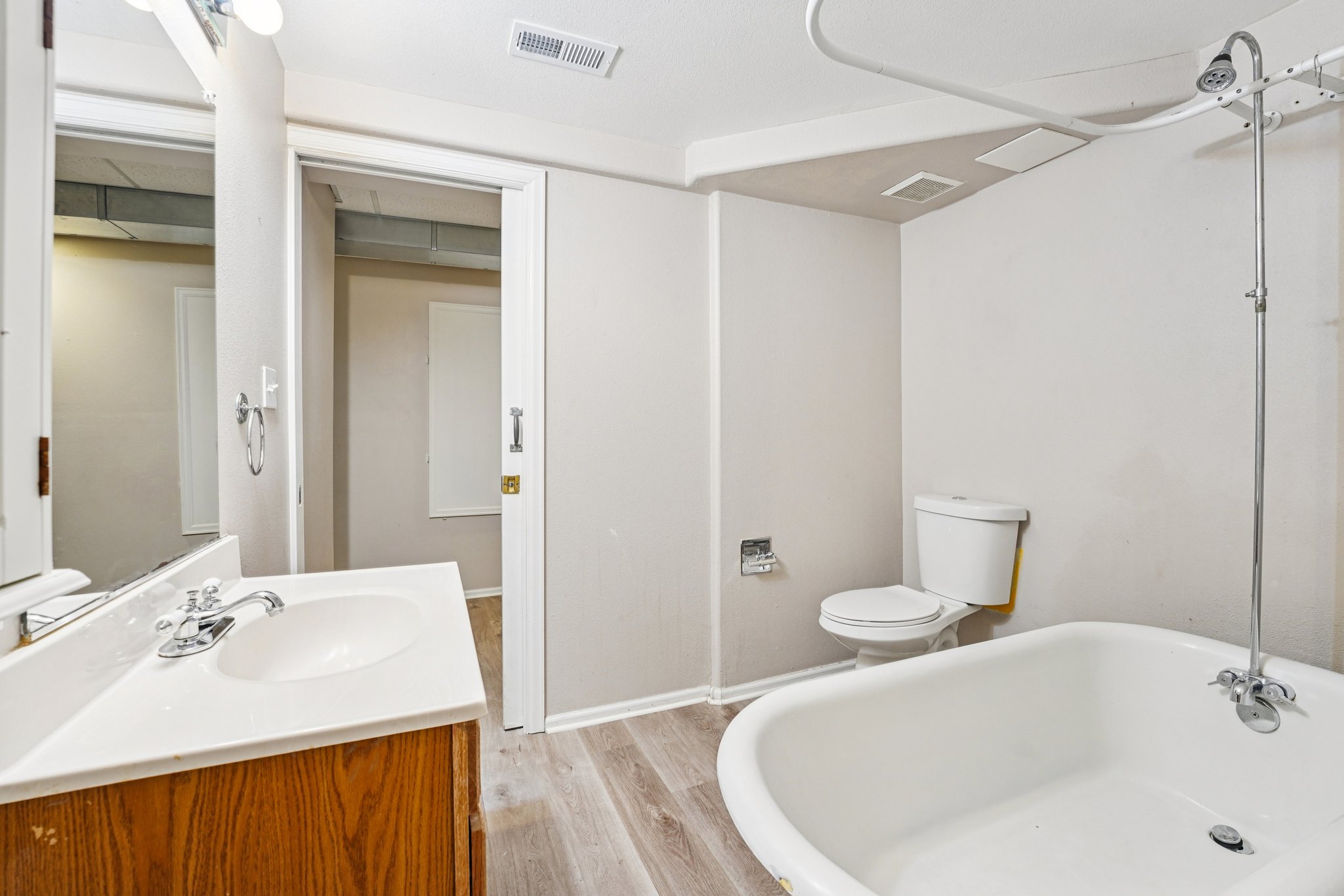 Grove Way-S0104-033.jpg