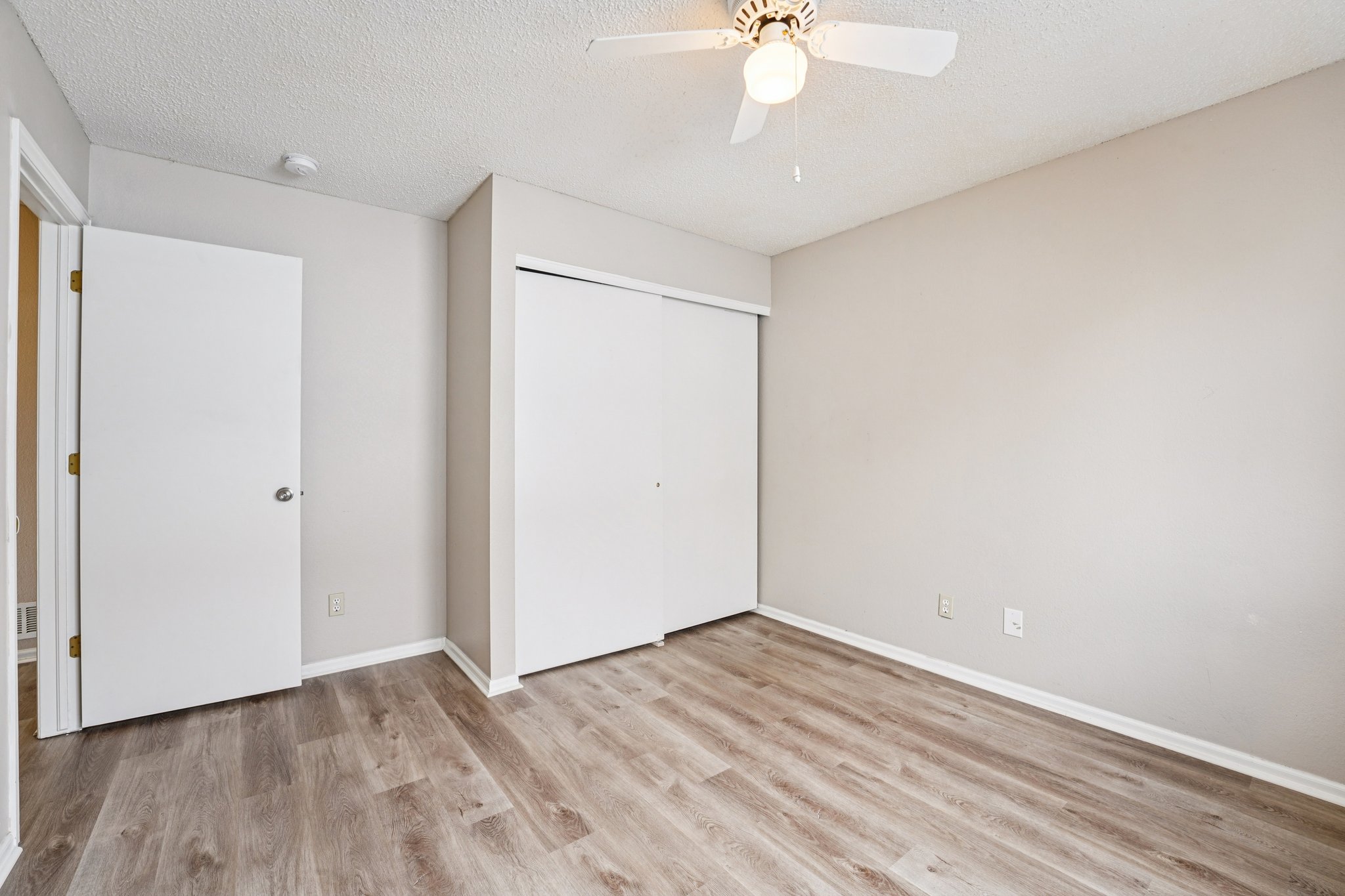 Grove Way-S0104-038.jpg