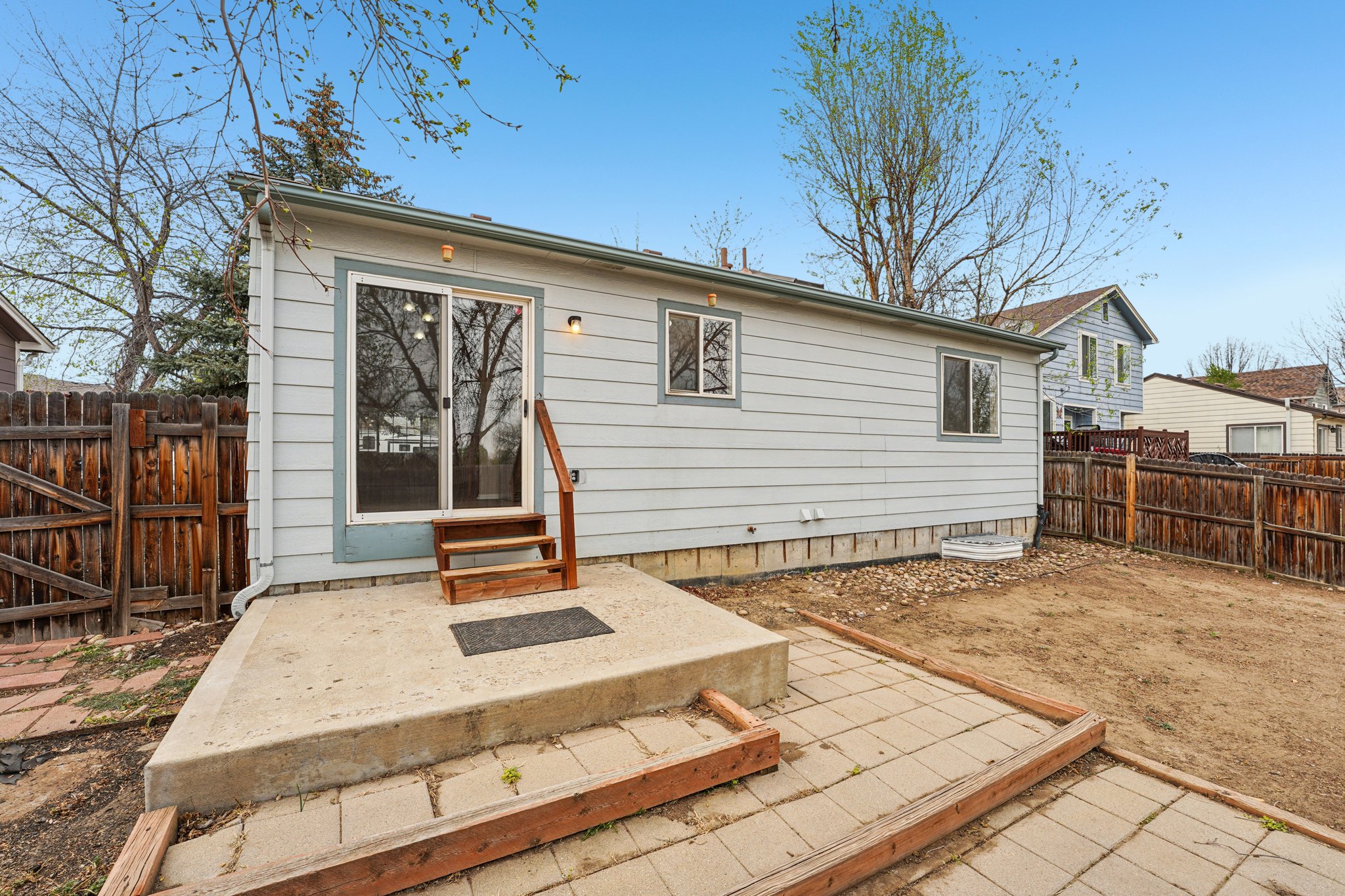 Grove Way-S0104-041.jpg