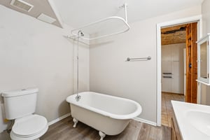 Grove Way-S0104-032.jpg