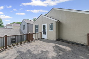  Photo 40