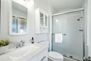  Photo 31