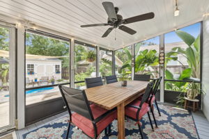 Screened-in Porch