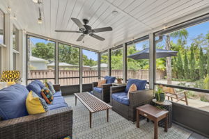 Screened-in Porch