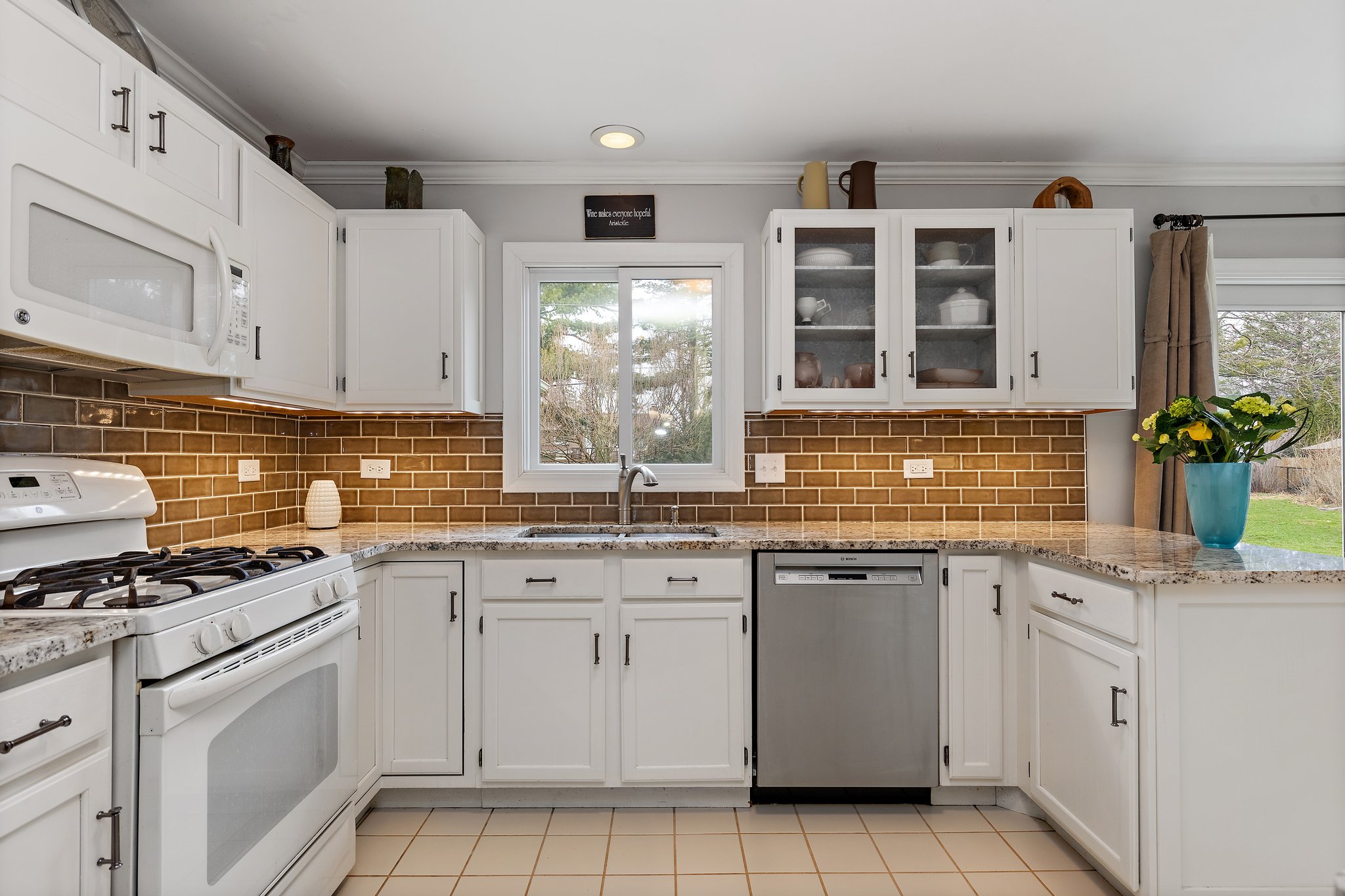 1298 Cobblers Crossing, Elgin, IL 60120, USA Photo 7