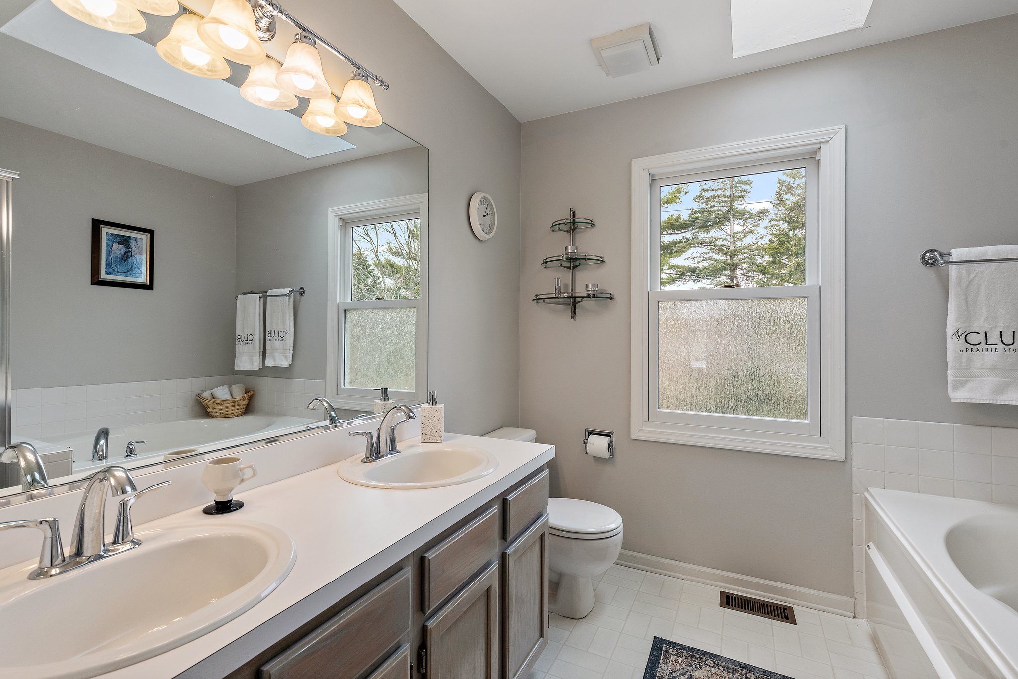 1298 Cobblers Crossing, Elgin, IL 60120, USA Photo 16