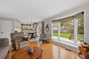 1298 Cobblers Crossing, Elgin, IL 60120, USA Photo 11