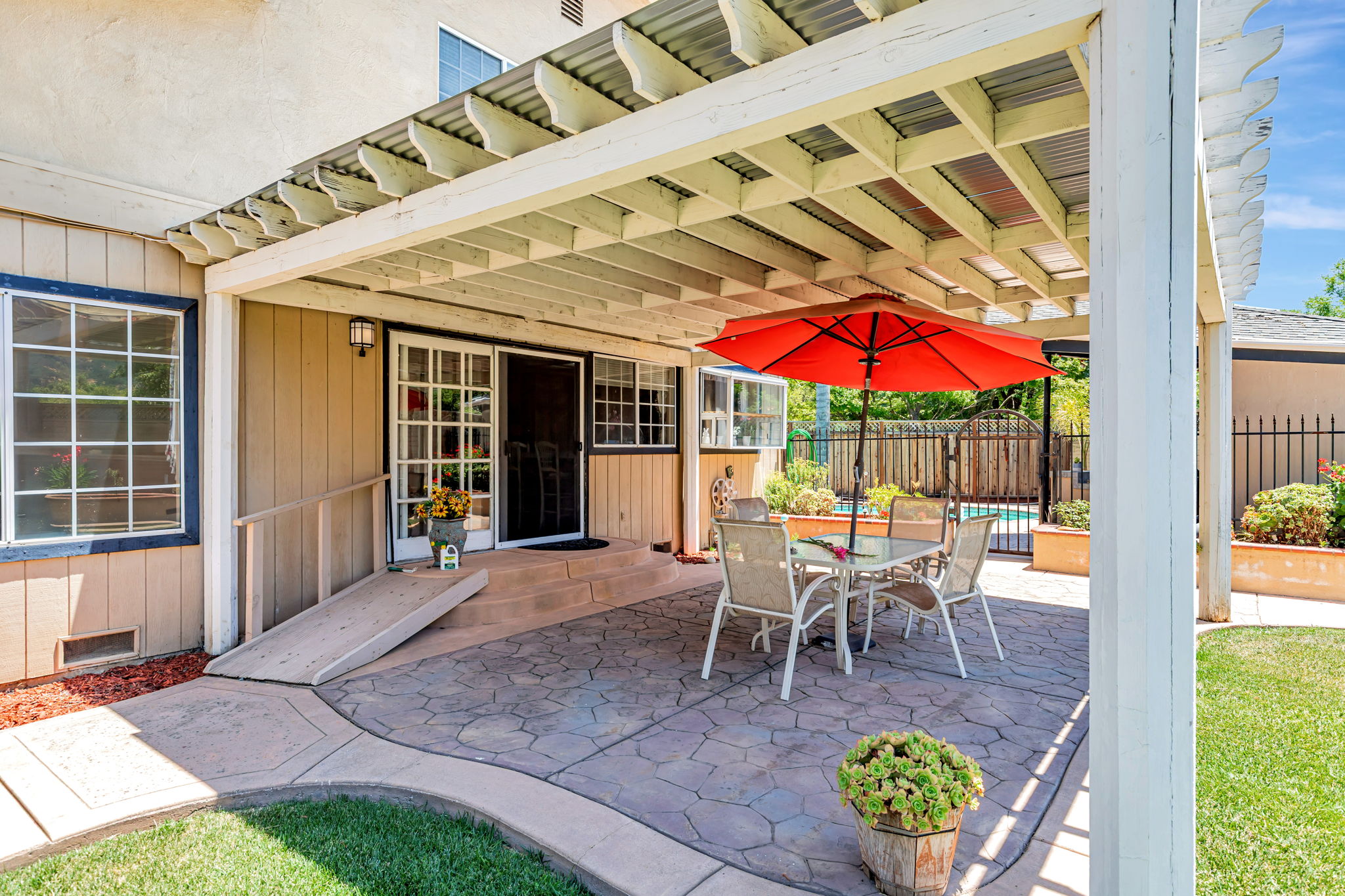 038_1298 Hersman Dr  