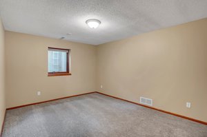1298 Holly Ave N, Oakdale, MN 55128, USA Photo 35
