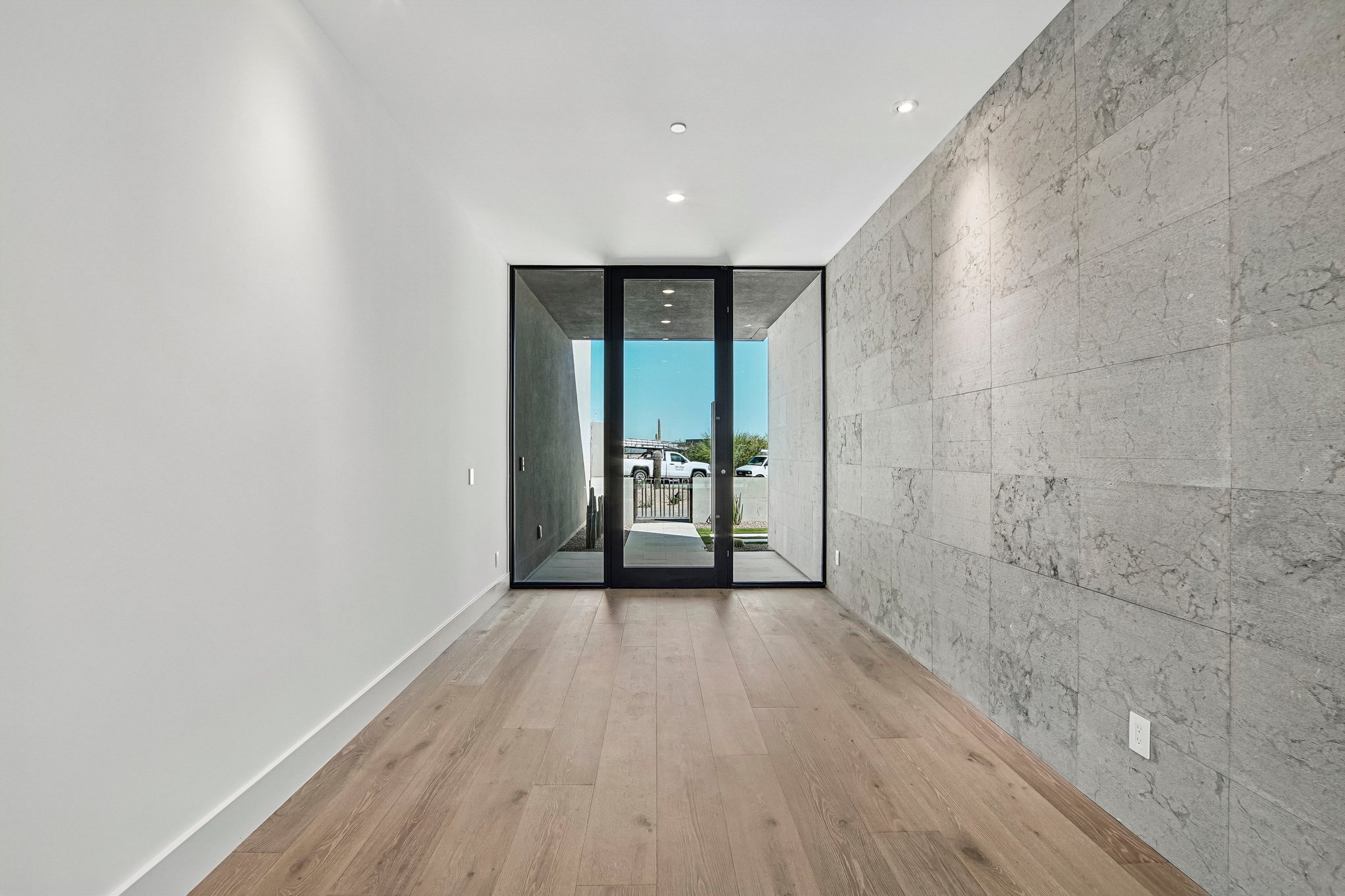 E Harper Dr-S2810-005.jpg