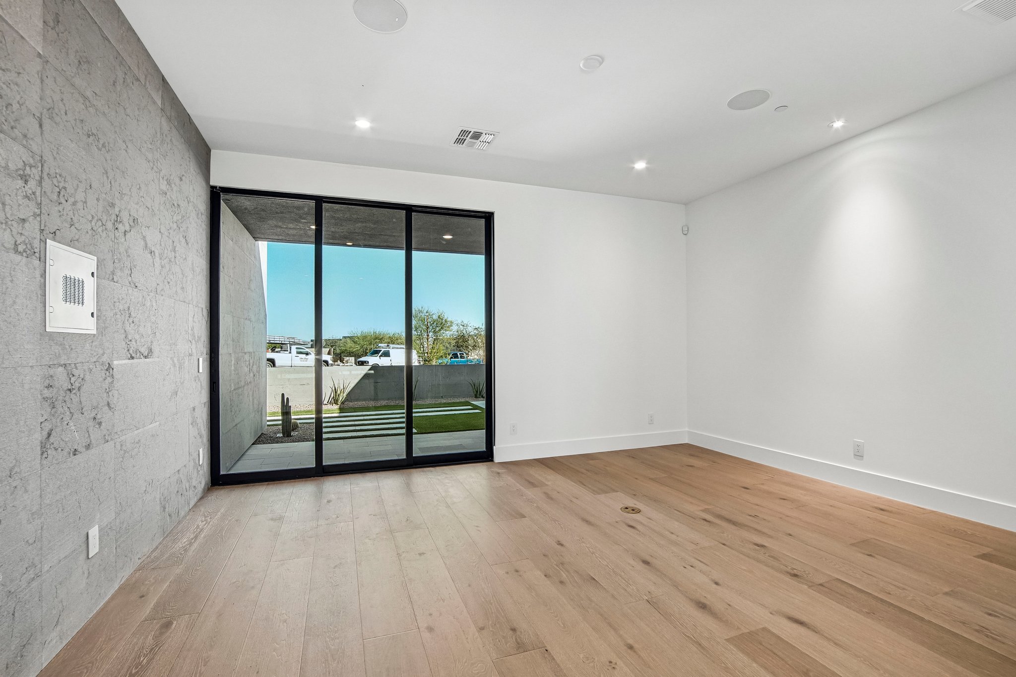 E Harper Dr-S2810-006.jpg