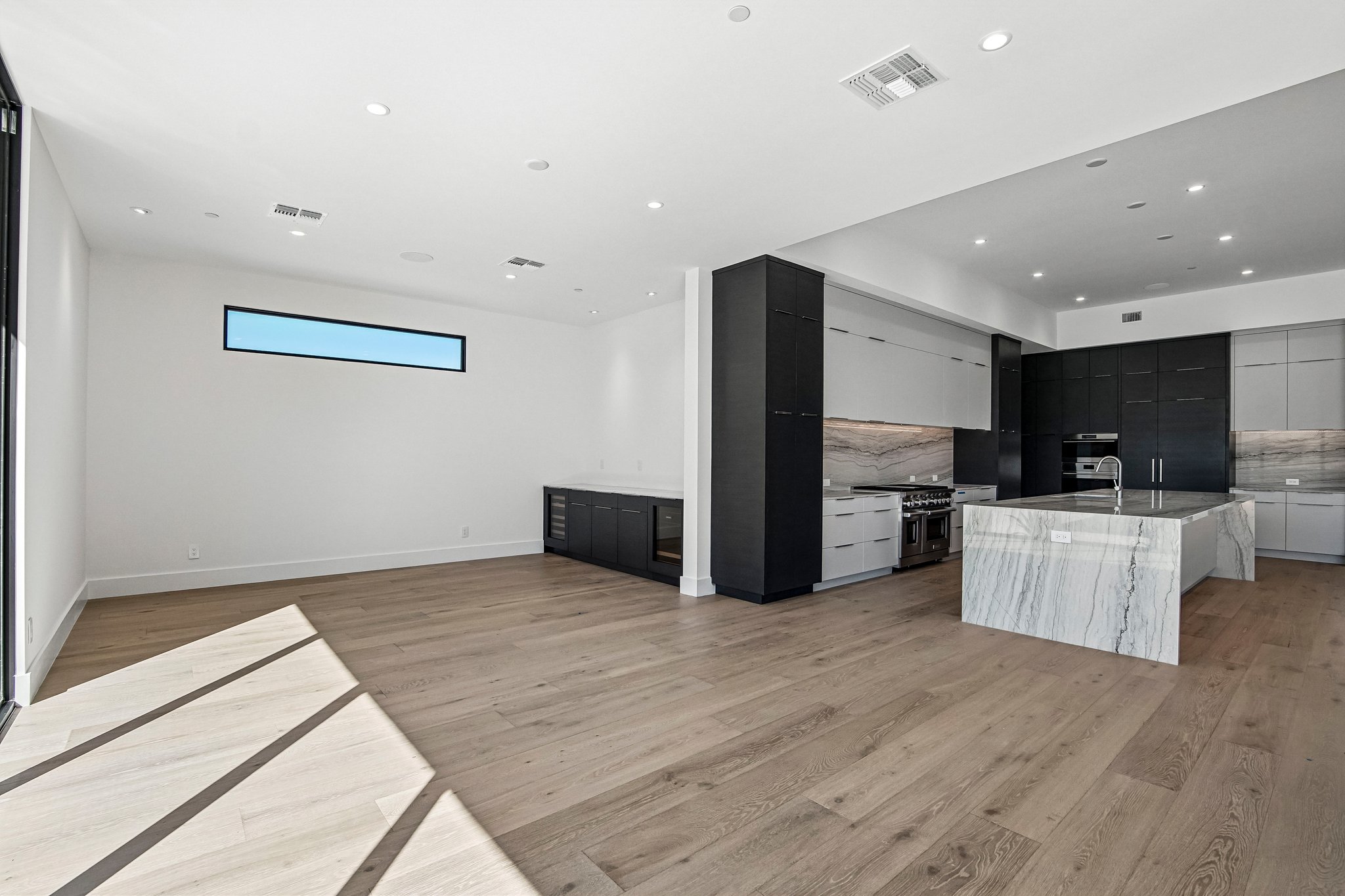 E Harper Dr-S2810-016.jpg