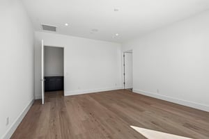 E Harper Dr-S2810-033.jpg