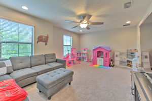  Photo 49