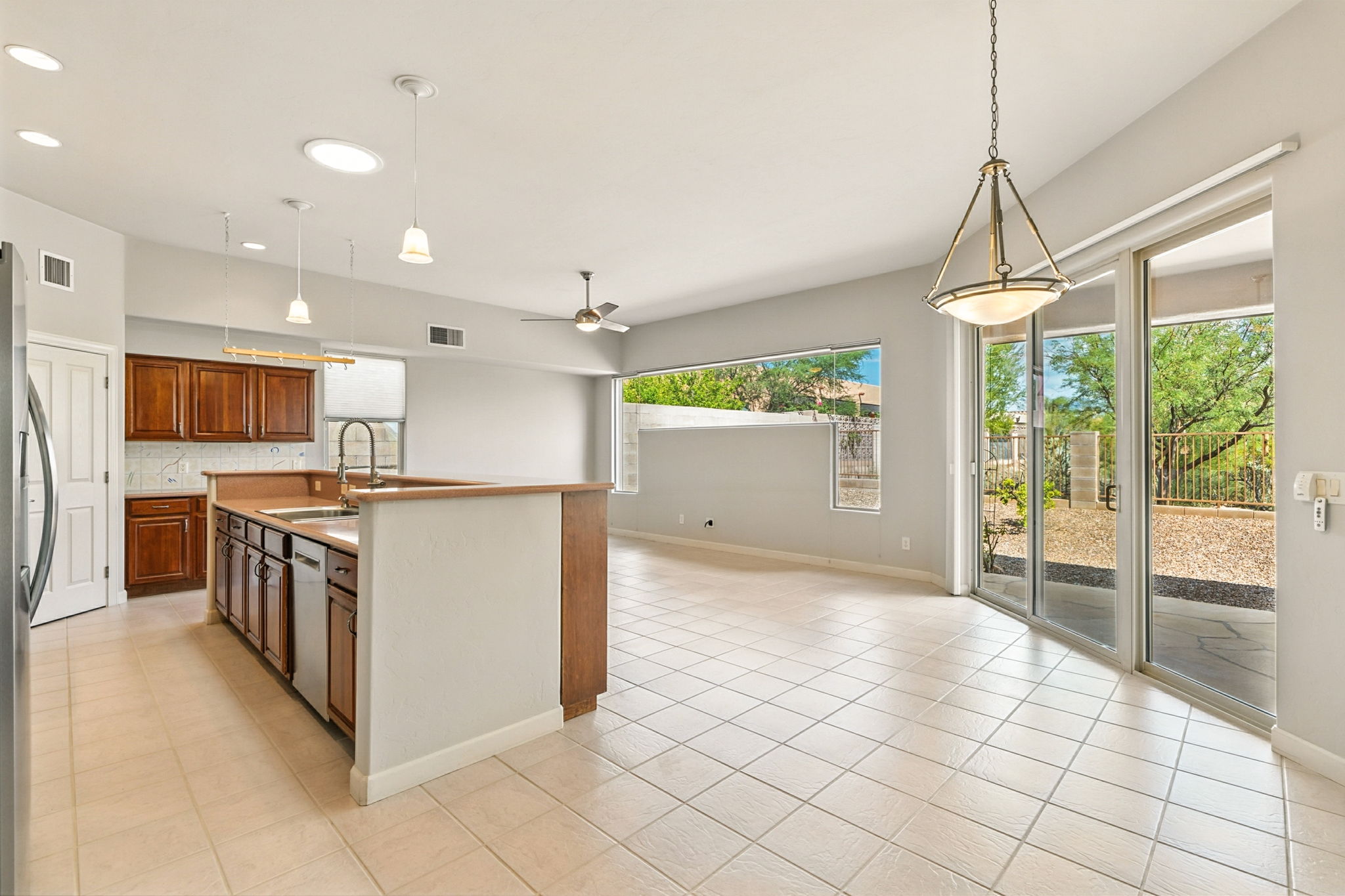 Kitchen, Dining, and Leisure