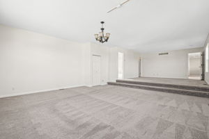 Giant bonus room with private deck, bathroom and closet over the garage