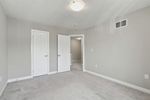  Photo 36