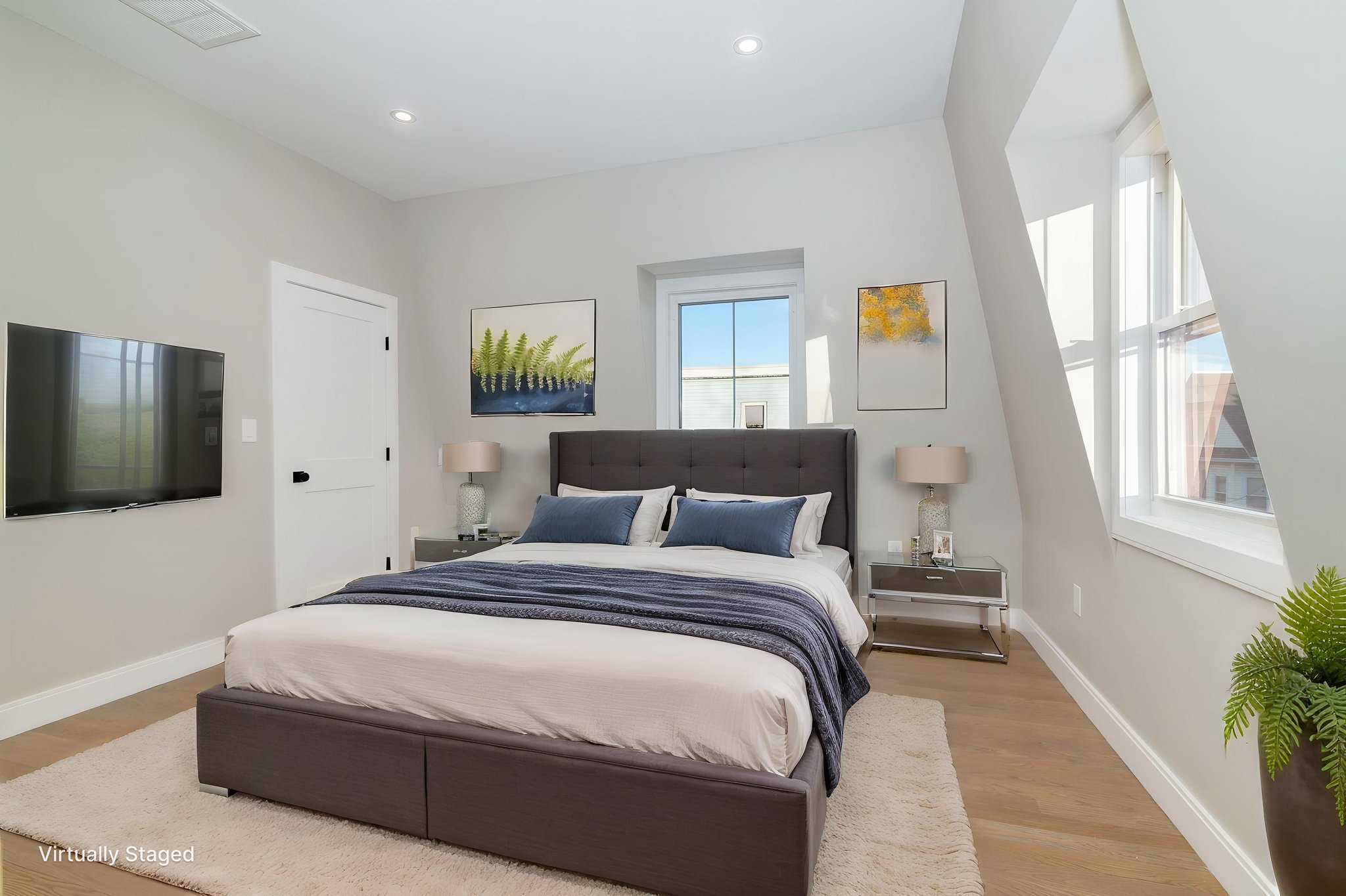 17 (3) virtually staged.jpeg