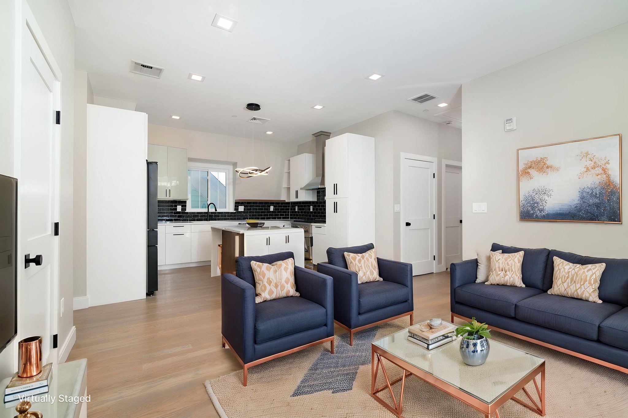 10 (3) virtually staged.jpeg