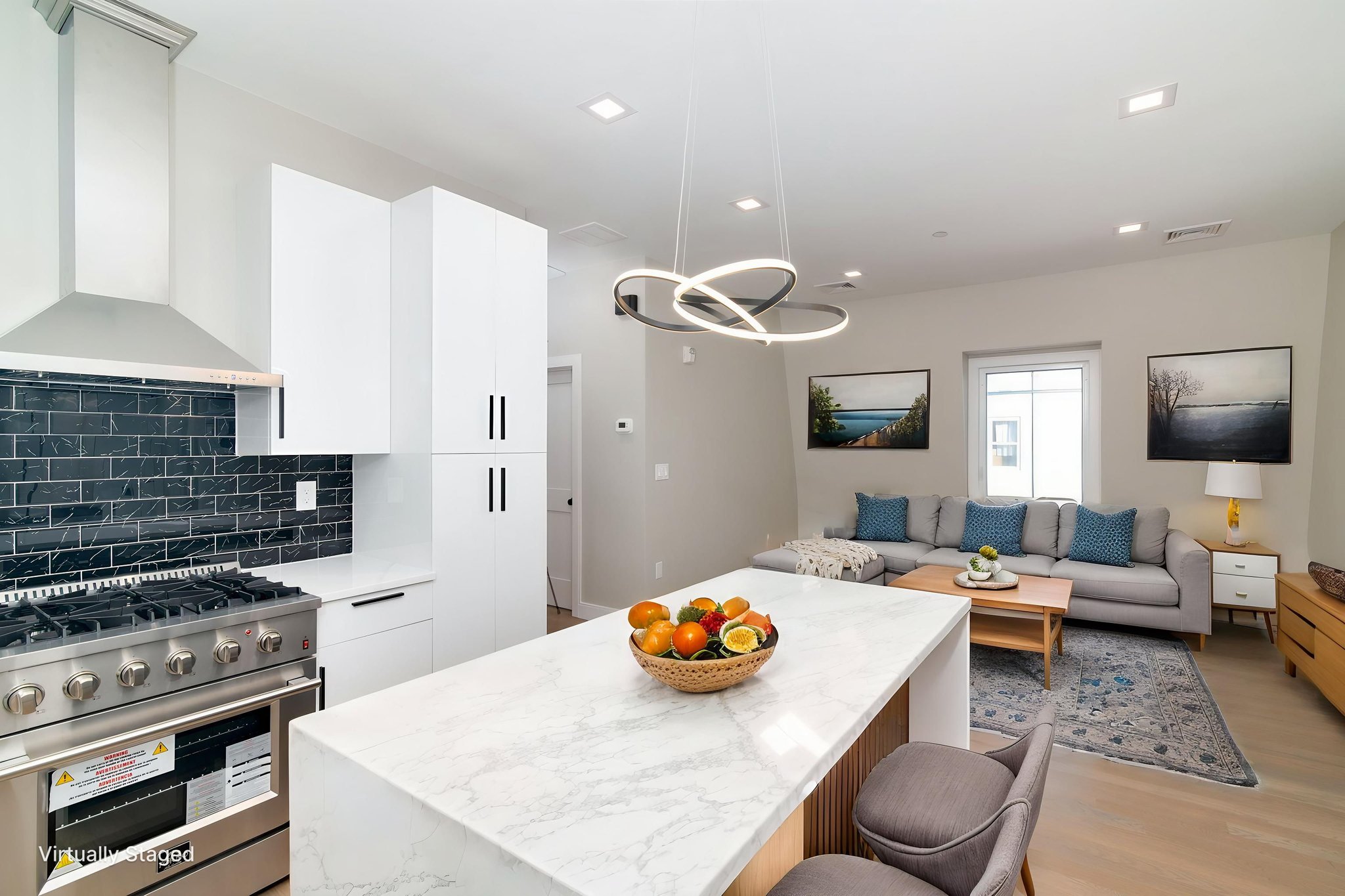 6 (3) virtually staged.jpeg