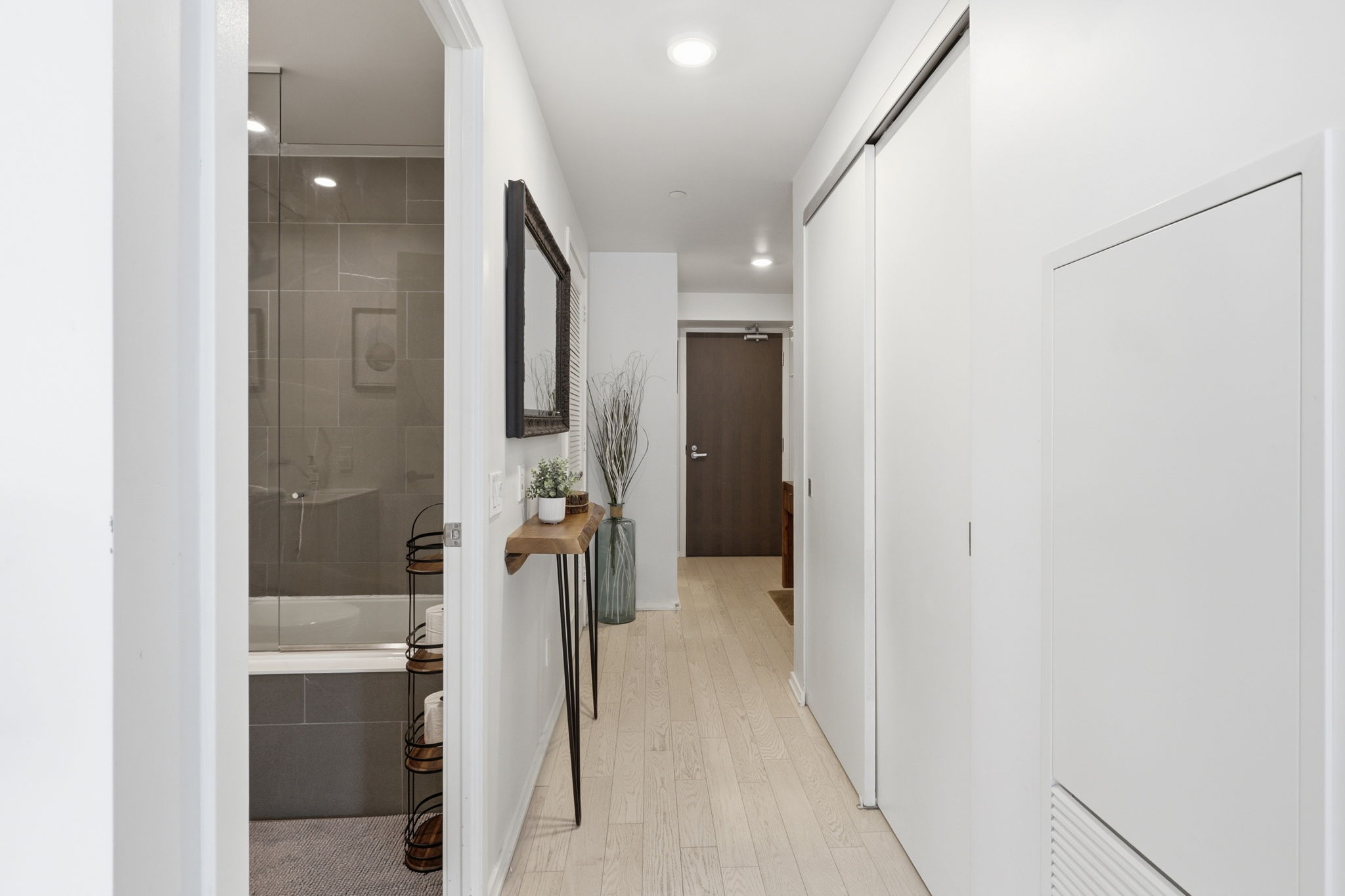 Property in Toronto — delivered property photograph 16