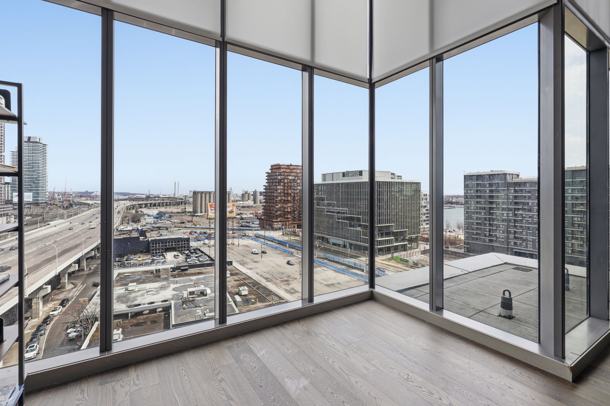 Property in Toronto — delivered property photograph 39