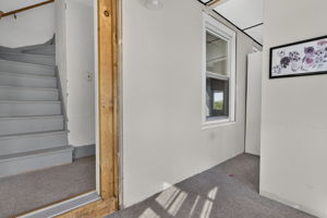  Photo 34