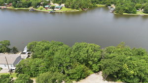  Photo 0