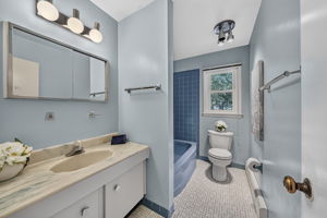 Main Bath -1st Floor