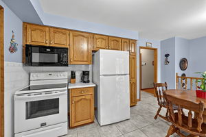  Photo 33
