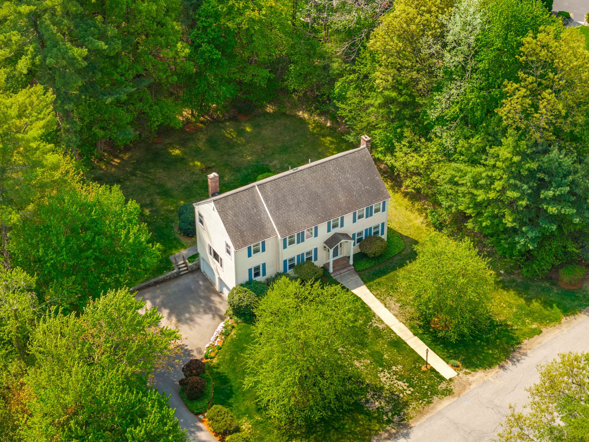 13 Laconia Cir, North Andover, MA 01845, USA Photo 2